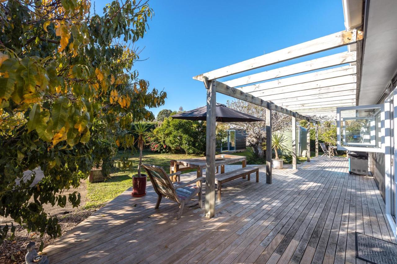 Driftwood Beach House With Spa Pool - Absolute Beachfront! Μπλάκπουλ Εξωτερικό φωτογραφία